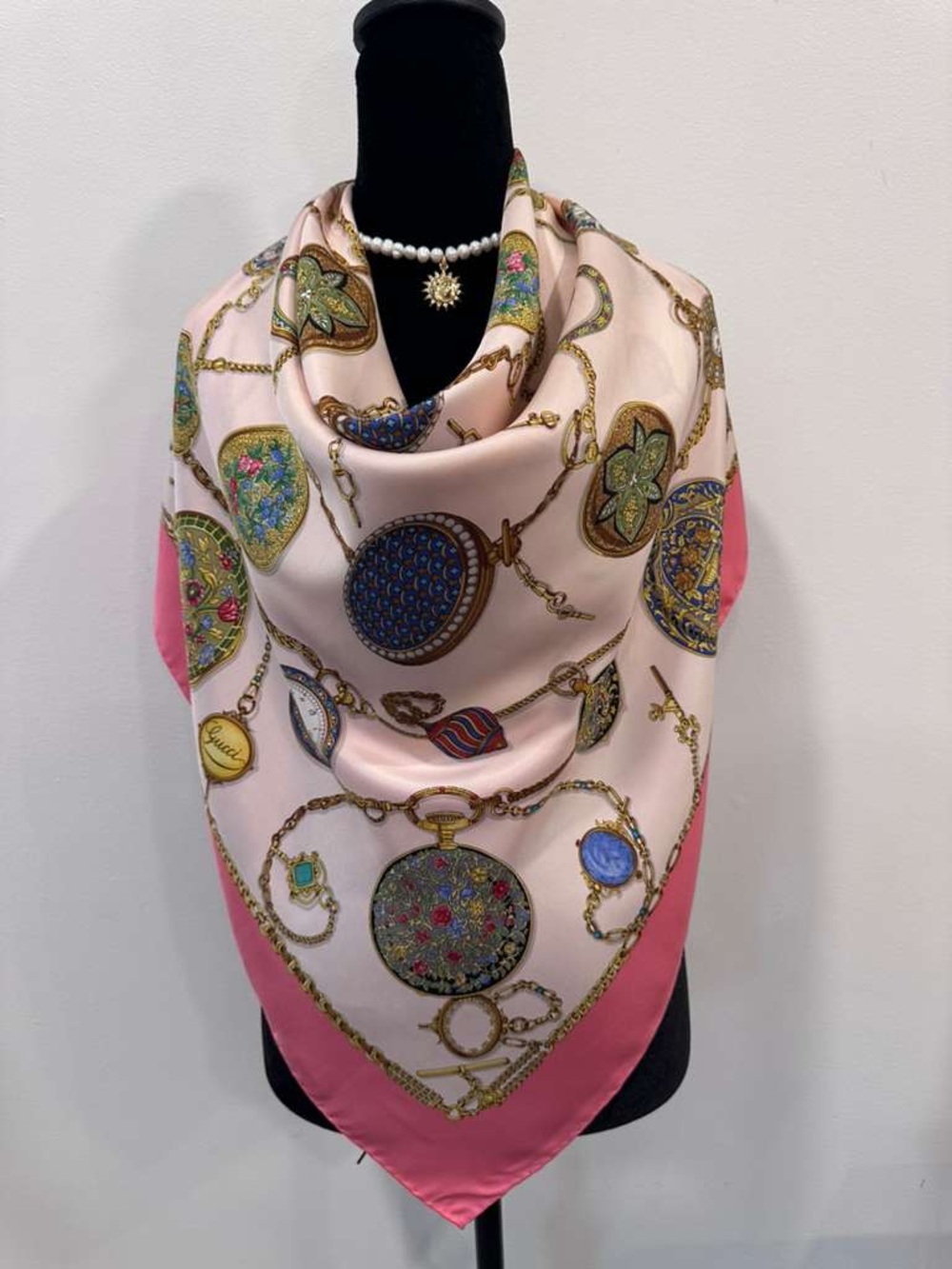 Silk-Feel Pink & Gold Chain Print Women's Scarf